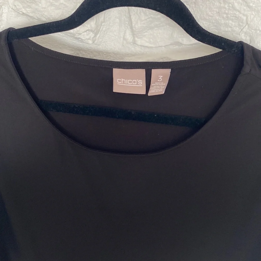 Chico’s Black short sleeve stretchy top with tie on side Chico size 3 or XL - Picture 2 of 13